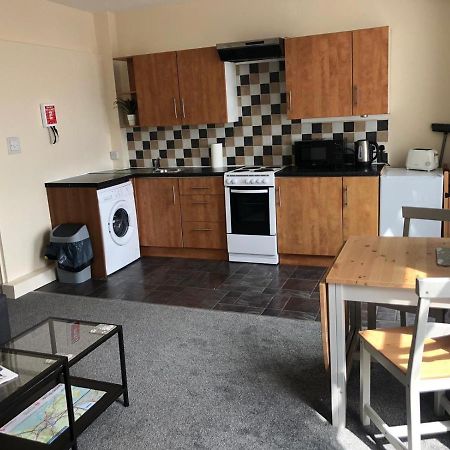 Comfy Stays Swansea Flat 3 Екстериор снимка