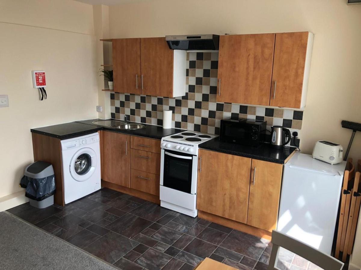 Comfy Stays Swansea Flat 3 Екстериор снимка