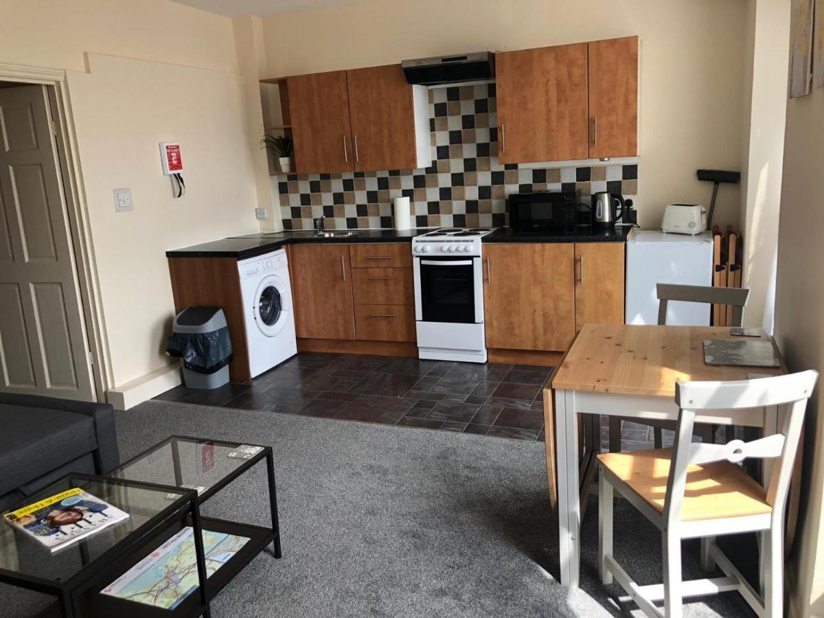 Comfy Stays Swansea Flat 3 Екстериор снимка